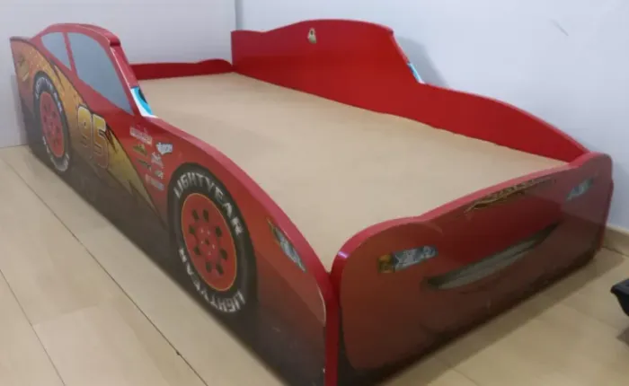 Cama relâmpago mcqueen