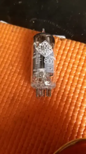 valvula eletrônica alemã Telefunken EF800 pré amplificador baixo ruído!! leia microfone