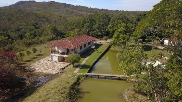 VENDE SE EXCELENTE FAZENDA IDEAL P/ HOTÉIS FAZENDA, PESQUE PAGUE, VINÍCOLAS E OUTROS