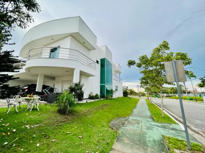 16- mansão a venda no Montenegro boulevard 5 suítes + jacuzzi + piscina um sonho!