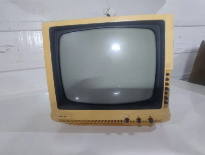 TV Philips Retrô