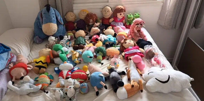 Lote de Pelúcias Diversas 85% novas pra vender rápido!!!