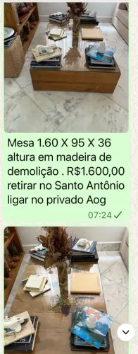 Mesa de centro em madeira de demolição 