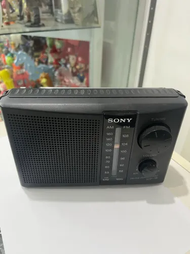 Rádio Sony icf 18 a pilhas