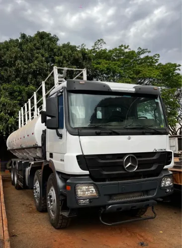 MB 4844 ano 2011, 8x4, com Tanque Pipa / Bombeiro de 35.000 litros completo, em MG