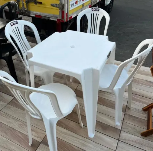 ALUGUEL MESA PLÁSTICA