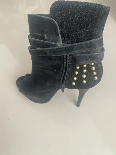 Bota em Camurça