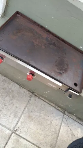 Vende essa chapa para fazer sanduíche