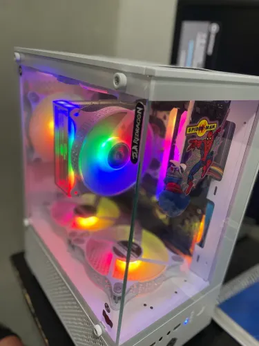 PC Gamer Ryzen 5 Pro 3350G | Gabinete Branco RGB | Completo