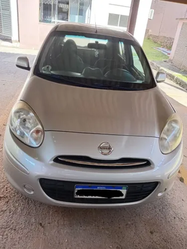Nissan March S 1.0 16V Flex Fuel 5P 2013