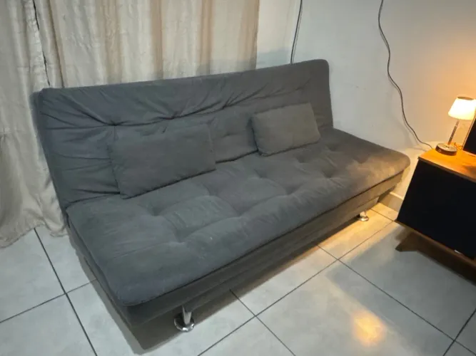 Sofá cama retrátil