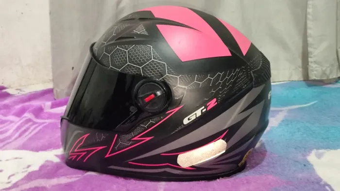 Capacete Feminino Tam 58 - Seminovo