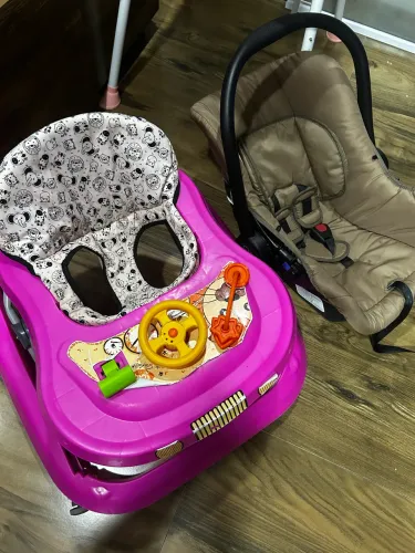 Andador e Bebe conforto