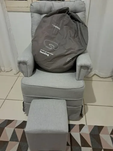 OPORTUNIDADE - Poltrona balanço - NOVO