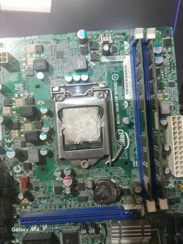 Placa mãe i7 8giga memória processador 8nucleos