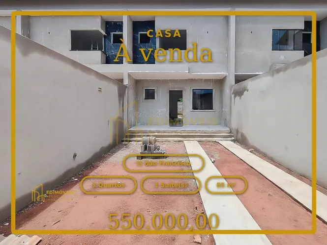 Exclusiva casa com 1 suíte e quintal em São Francisco, perfeita para investimento!