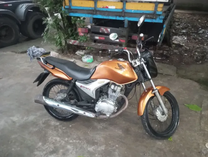 Vendo Titan mix 150 2010