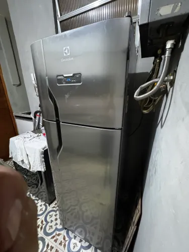 Geladeira Eletrolux inox