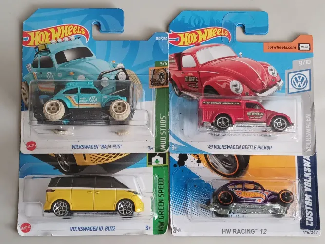 Hot Wheels Conjunto VW (Baja Bug, 49 Beetle Pickup, ID Buzz, Custom Beetle) - 1:64
