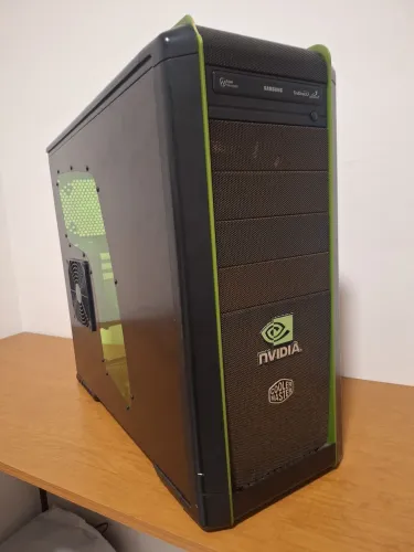 Gabinete CoolerMaster Nvidia Edition