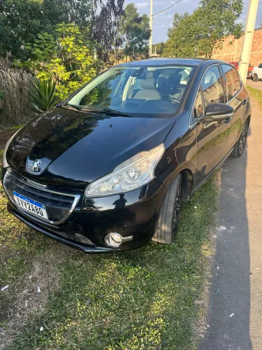 Peugeot 208 Griffe 1.6 Flex 16V 5P Mec. 2014