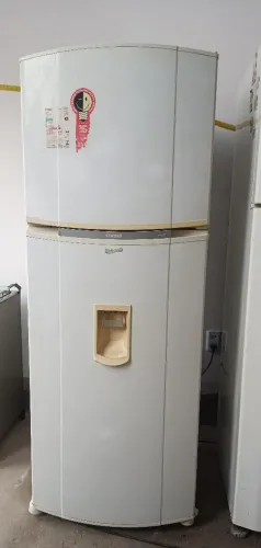 Vendo geladeira funcionando perfeitamente