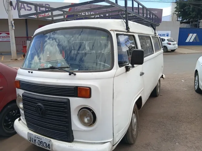 Volkswagen Kombi Standard 1.4 MI Total Flex 8V 2011
