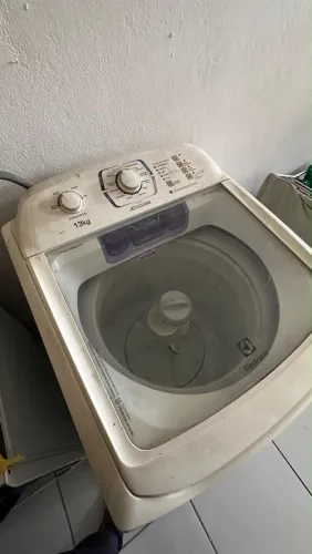 Vendo Maquina de Lavar roupa Eletrolux