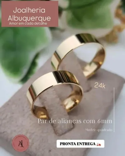 PAR DE ALIANÇAS BANHADAS A OURO 24KILATES