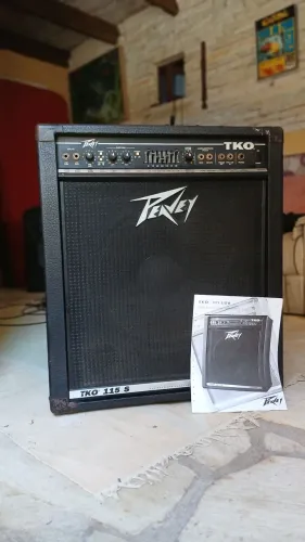 Amplificador contrabaixo Peavey