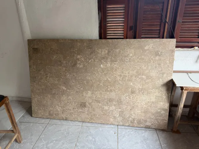 Vendo tampo de mesa em granito