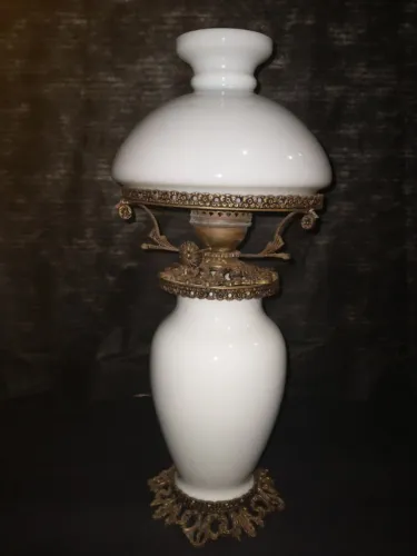 Abajur de porcelana e bronze