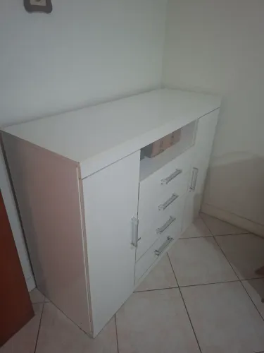 Cômoda branca