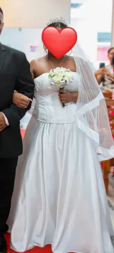 Vendo roupa de noiva