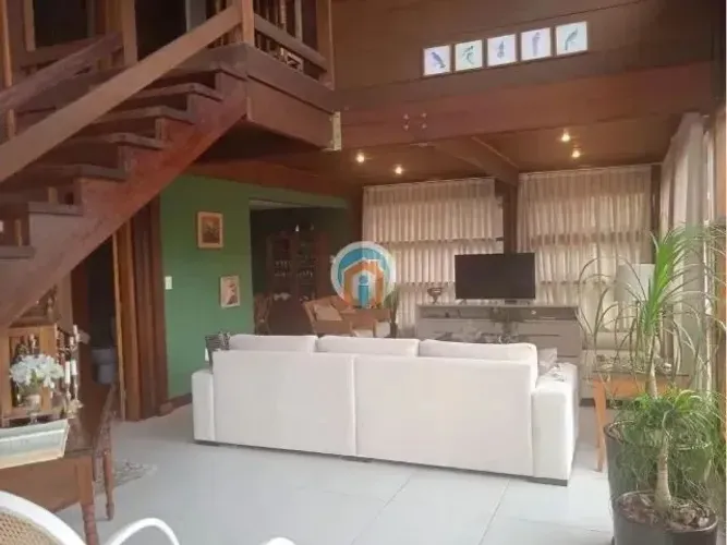 Casa no Águas da Serra - Locação - 4 Suítes, Área Gourmet e Churrasqueira Elétrica