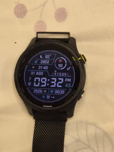 Garmin Forerunner 255 Music - Pulseira Magnética + Adaptador Type-C