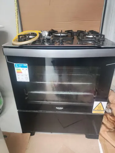 Vendo fogão DAKO 5 bocas.