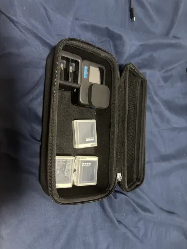 GOPRO HERO 11 BLACK (3baterias levemente estufadas - para descarte)