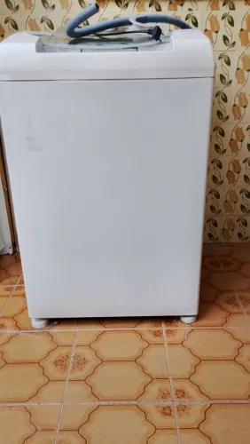 Máquina de lavar Brastemp 11 kg , funcionando, a retirada no local.