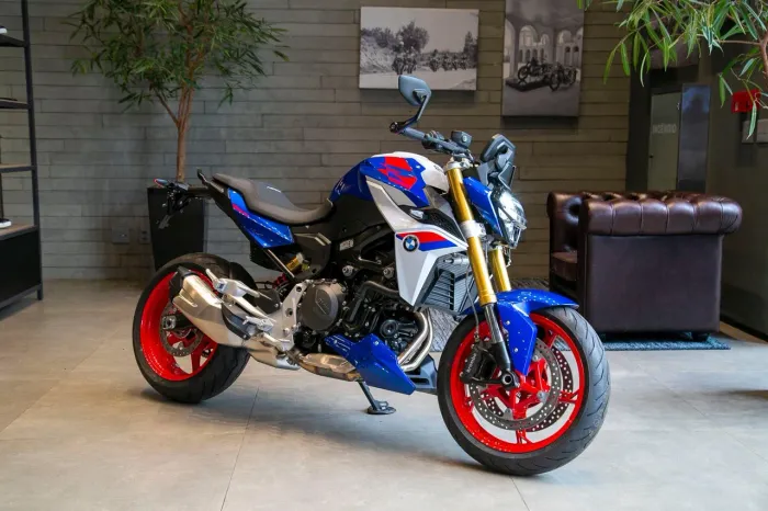 BMW F 900 R SPORT PLUS 25/26 AZUL GASOLINA