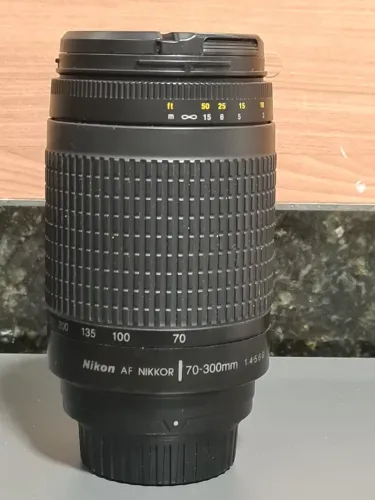 Lente Nikon 70-300mm G ? Teleobjetiva Nikon