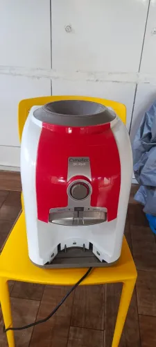 Bebedouro de mesa