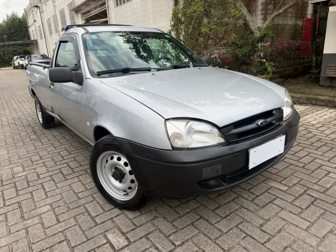 Ford Courier 1.6 L/ 1.6 Flex 2012