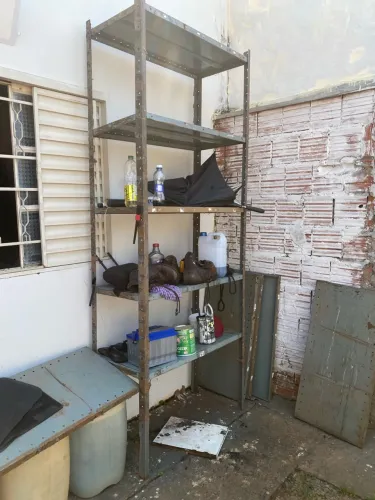 Vendo prateleira de ferro