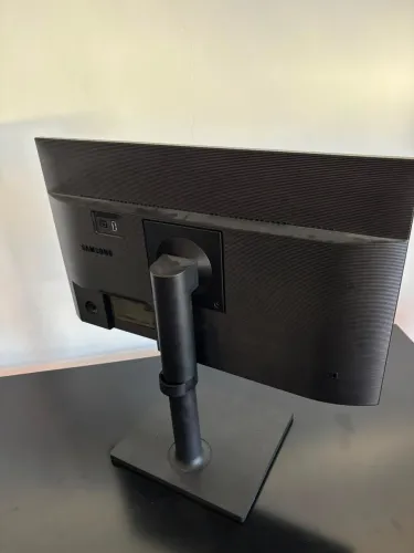 Samsung odyssey G30