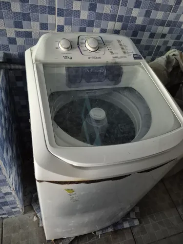 Máquina de lavar eletrolux