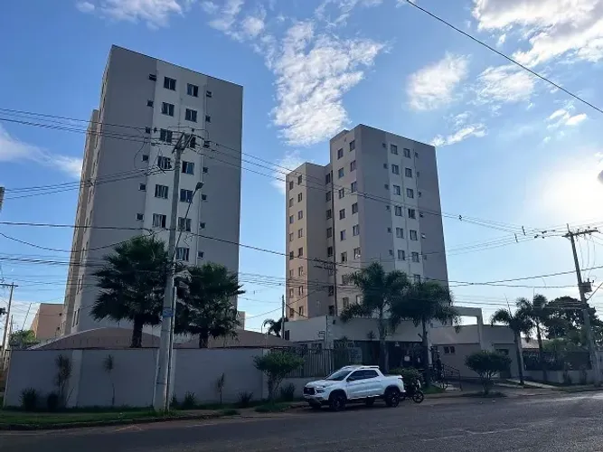 Apartamento em condomínio no Bairro Morumbi, sendo 2 quartos, bem localizado