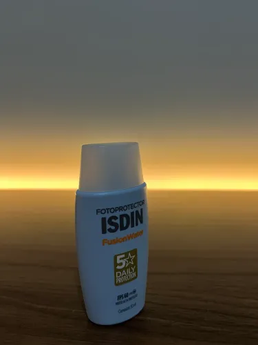 Protetor Solar ISDIN FPS 60 - Pouco usado
