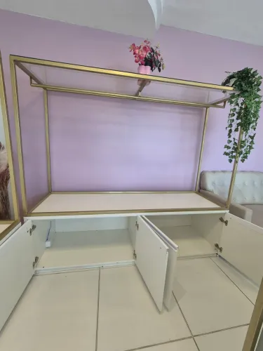 Vendo arara roupas com movel mdf 