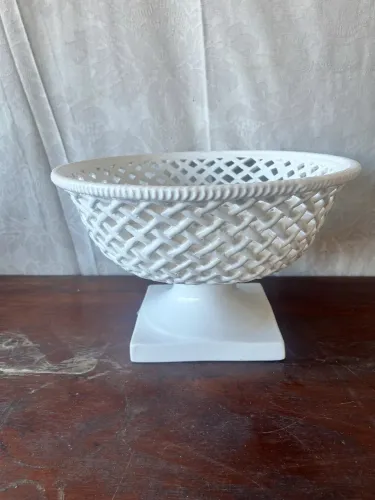 Fruteira vazada porcelana branca 32xx20x17